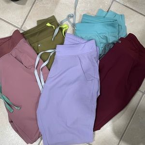 Figs jogger bottoms to go w/the Rafaela top